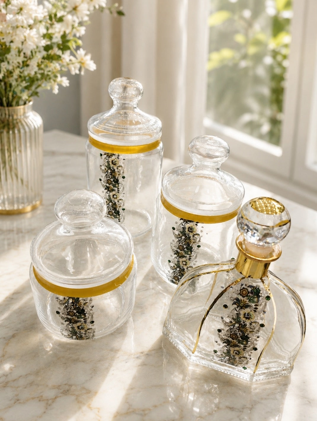 4 pc set high quality with stone work 3 jars 1 ittar bottle