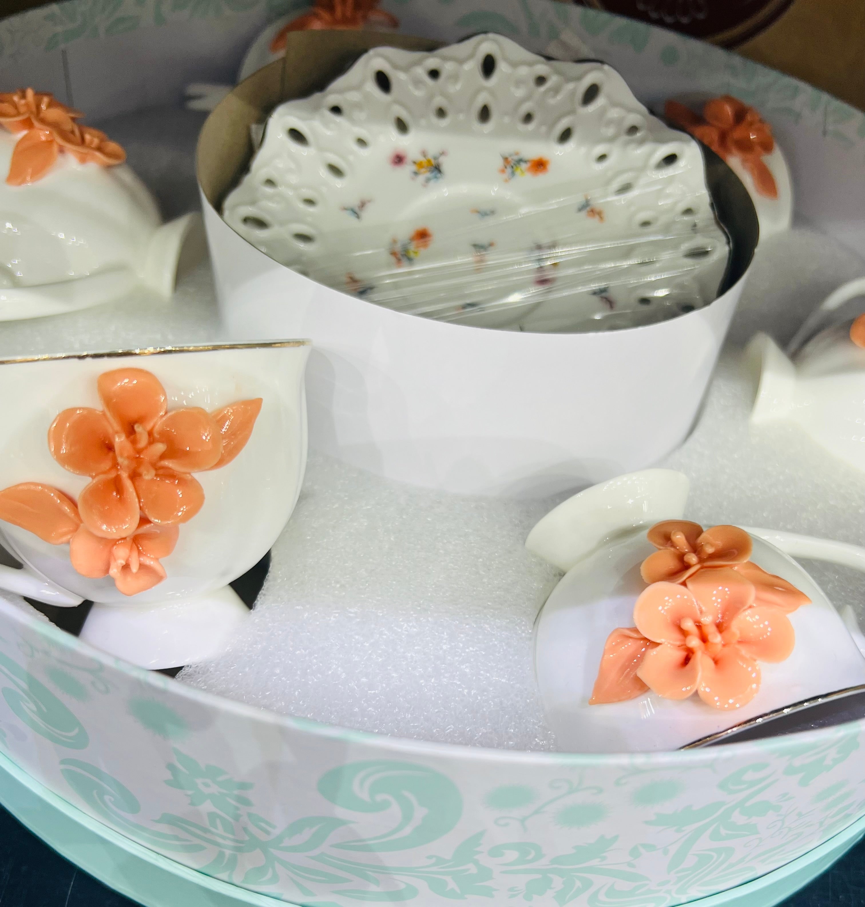 Arabic qehwa set 12 pc set 6 saucer 6 cups with 3d flowers